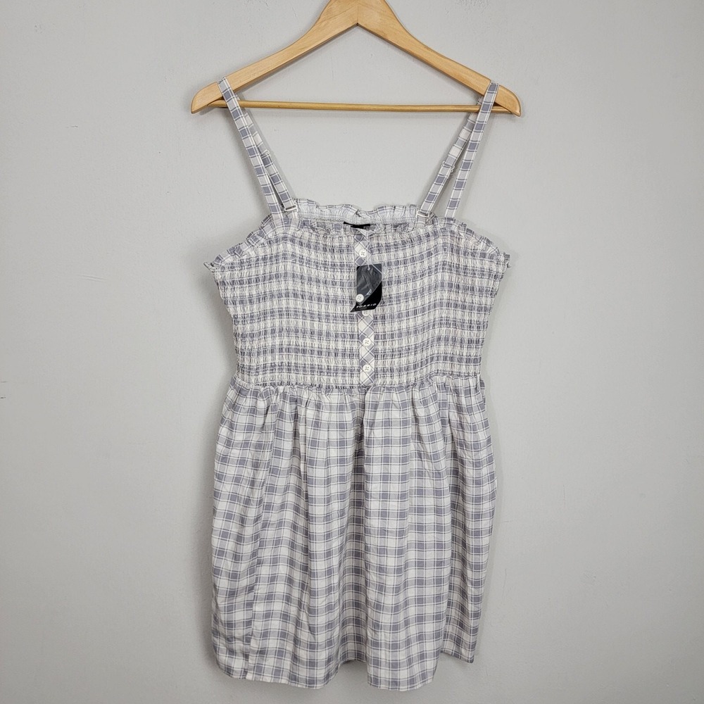 Torrid Babydoll Challis Smocked Sleeveless TopDaphne Plaid Dapple Gray‎ Size 2X